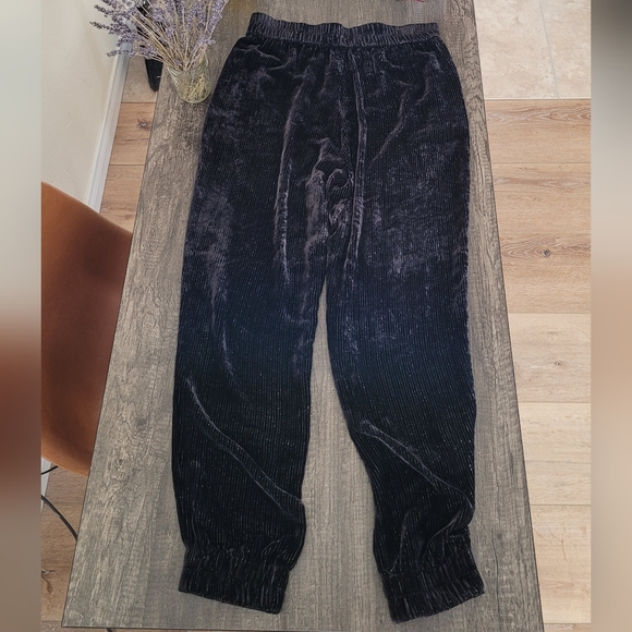 Talie NK Black Velvet Joggers Silk Blend - Picture 2 of 10